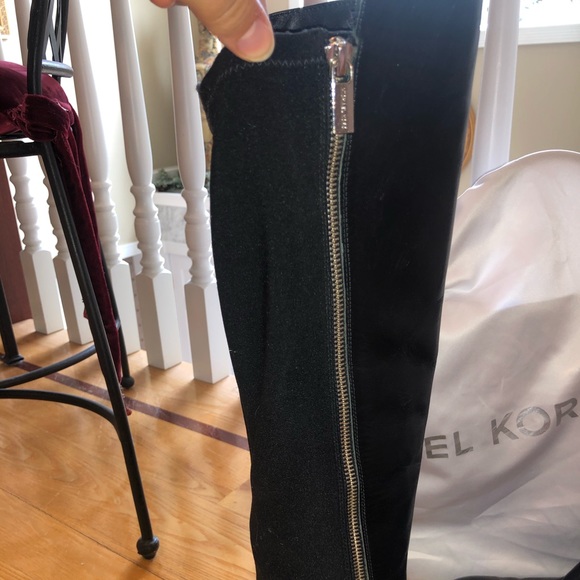 Black Michael kors over the knee leather boots - Picture 4 of 14